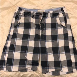 American Eagle men’s plaid shorts